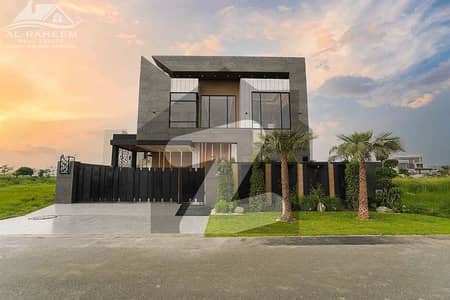 22 MARLA BRAND NEW ULTRA MODERN FULL BASEMENT BANGALOW WITH HOME CENIMA FOR SALE NEAR TO PARK.