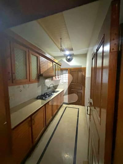 جی ۔ 13 اسلام آباد میں 4 کمروں کا 4 مرلہ مکان 87.0 ہزار میں کرایہ پر دستیاب ہے۔