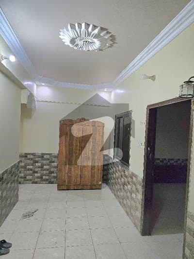 لطیف آباد یونٹ 9 لطیف آباد,حیدر آباد میں 3 کمروں کا 6 مرلہ فلیٹ 75.0 لاکھ میں برائے فروخت۔