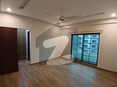 عسکری 10 عسکری,لاہور میں 4 کمروں کا 12 مرلہ فلیٹ 1.55 لاکھ میں کرایہ پر دستیاب ہے۔