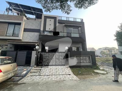 Defence 5 Marla Brand New Stylish Design Luxury Bungalow Ideal Location Direct Approach