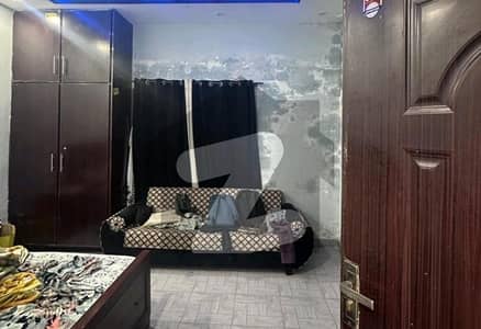 Well-constructed House Available For sale In Pak Park