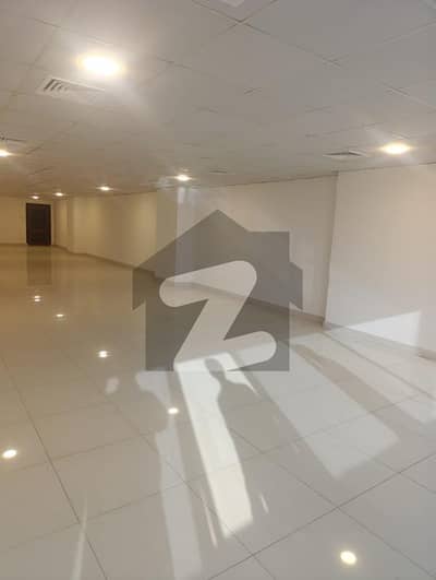 ڈی ایچ اے ڈیفینس فیز 2 ڈی ایچ اے ڈیفینس,اسلام آباد میں 9 مرلہ دفتر 2.2 لاکھ میں کرایہ پر دستیاب ہے۔