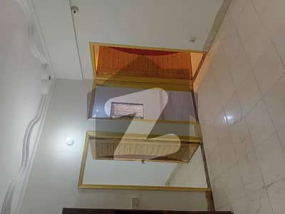 Flat In North Nazimabad - Block H Sized 900 Square Feet Is Available