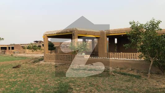 لی گرینز لگژری فارم ہاؤس سوسائٹی بیدیاں روڈ,لاہور میں 4 کنال رہائشی پلاٹ 1.4 کروڑ میں برائے فروخت۔