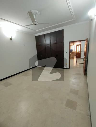 Upper Portion For Rent In Media Town