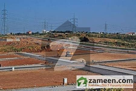 ڈی ایچ اے فیز 4 - سیکٹر ای ڈی ایچ اے ڈیفینس فیز 4,ڈی ایچ اے ڈیفینس,اسلام آباد میں 1 کنال رہائشی پلاٹ 1.05 کروڑ میں برائے فروخت۔