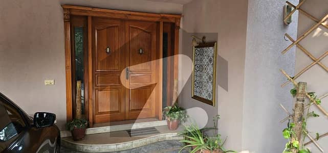 1 Kanal House For Sale In DHA Phase 3 XX Block Near To Park Near Masjid Prime Location