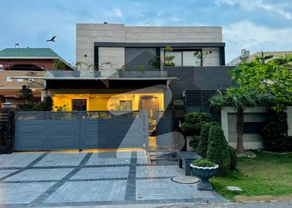 ڈی ایچ اے فیز 7 ڈیفنس (ڈی ایچ اے),لاہور میں 4 کمروں کا 10 مرلہ مکان 4.75 کروڑ میں برائے فروخت۔