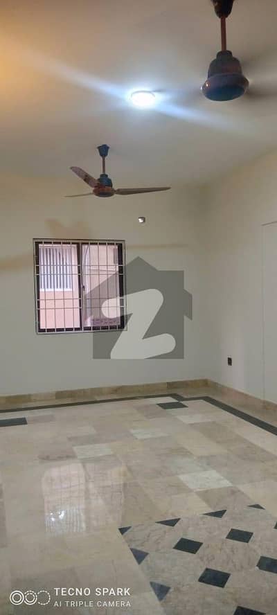 Shahbaz Commercial Fully Renovated 2 Bedrooms Drawing Lounge Kitchen Dha 6 Sale