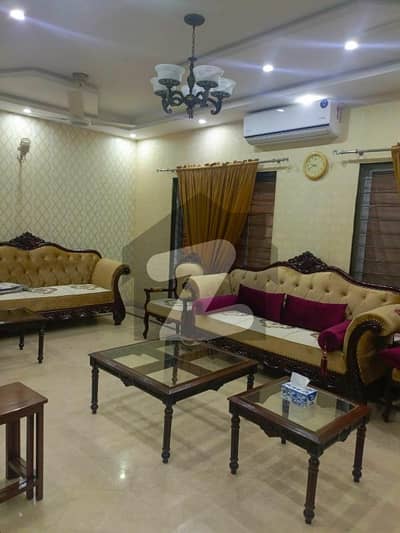 ڈی ایچ اے فیز 1 - بلاک ڈی فیز 1,ڈیفنس (ڈی ایچ اے),لاہور میں 4 کمروں کا 10 مرلہ مکان 1.65 لاکھ میں کرایہ پر دستیاب ہے۔