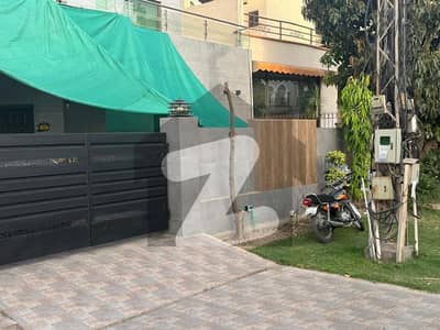 ڈی ایچ اے فیز 4 - بلاک ڈبل اے فیز 4,ڈیفنس (ڈی ایچ اے),لاہور میں 4 کمروں کا 10 مرلہ مکان 5.2 کروڑ میں برائے فروخت۔ ڈی ایچ اے فیز 4 - بلاک ڈبل اے فیز 4,ڈیفنس (ڈی ایچ اے),لاہور میں 4 کمروں کا 10 مرلہ مکان 5.2 کروڑ میں برائے فروخت۔