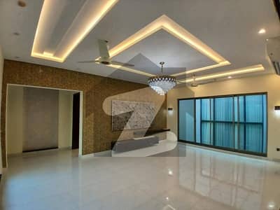 ڈی ایچ اے فیز 5 ڈیفنس (ڈی ایچ اے),لاہور میں 5 کمروں کا 1 کنال مکان 2.8 لاکھ میں کرایہ پر دستیاب ہے۔ ڈی ایچ اے فیز 5 ڈیفنس (ڈی ایچ اے),لاہور میں 5 کمروں کا 1 کنال مکان 2.8 لاکھ میں کرایہ پر دستیاب ہے۔