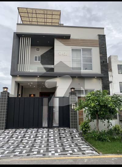 رئیل پام سٹی ایمن آباد موڑ,گوجرانوالہ میں 4 کمروں کا 5 مرلہ مکان 55.0 ہزار میں کرایہ پر دستیاب ہے۔