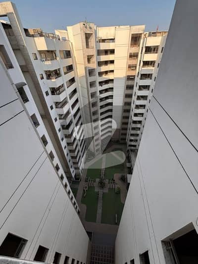 گلستان جوہر - بلاک 16-اے گلستانِ جوہر,کراچی میں 3 کمروں کا 8 مرلہ فلیٹ 2.55 کروڑ میں برائے فروخت۔