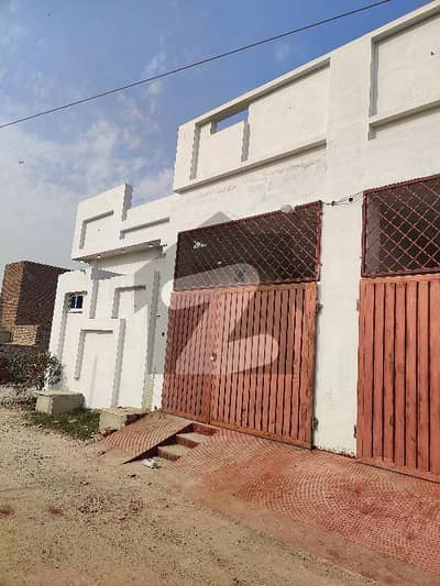 ایم اے جناح روڈ ملتان میں 2 کمروں کا 5 مرلہ مکان 85.0 لاکھ میں برائے فروخت۔