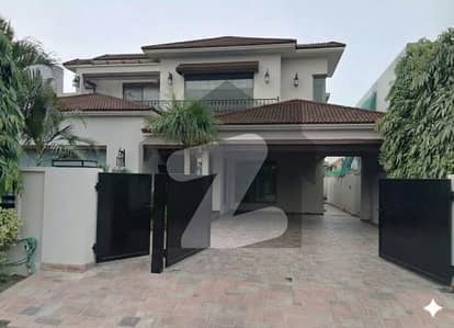 ڈی ایچ اے فیز 4 ڈیفنس (ڈی ایچ اے),لاہور میں 5 کمروں کا 1 کنال مکان 9.75 کروڑ میں برائے فروخت۔