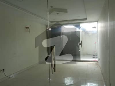 اپل اسکوائر گلبرگ ریزیڈنشیا,گلبرگ,اسلام آباد میں 2 مرلہ دکان 50.0 ہزار میں کرایہ پر دستیاب ہے۔