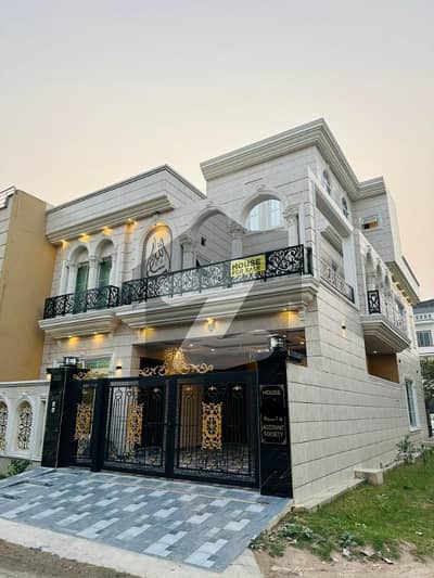 آڈٹ اینڈ اکاؤنٹس ہاؤسنگ سوسائٹی لاہور میں 6 کمروں کا 8 مرلہ مکان 3.0 کروڑ میں برائے فروخت۔