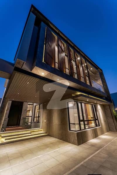 ڈی ایچ اے فیز 8 - زون اے ڈی ایچ اے فیز 8,ڈی ایچ اے ڈیفینس,کراچی میں 5 کمروں کا 1 کنال مکان 41.75 کروڑ میں برائے فروخت۔