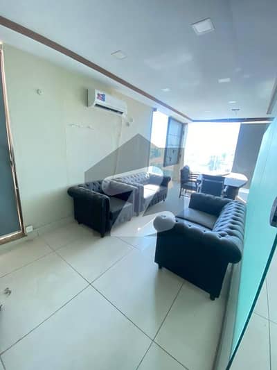 OFFICE FLOOR FOR RENT