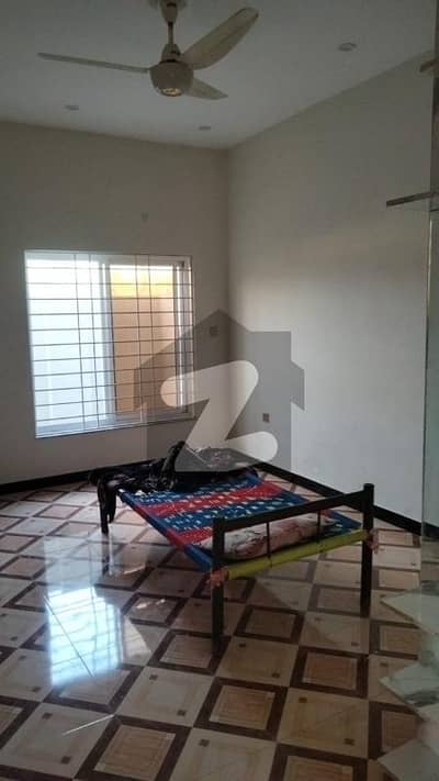 گلشنِ صحت 1 - بلاک بی گلشنِِ صحت 1,ای ۔ 18,اسلام آباد میں 2 کمروں کا 7 مرلہ زیریں پورشن 35.0 ہزار میں کرایہ پر دستیاب ہے۔