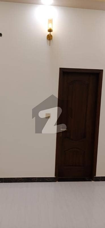 نیا ناظم آباد کراچی میں 3 کمروں کا 5 مرلہ مکان 3.99 کروڑ میں برائے فروخت۔