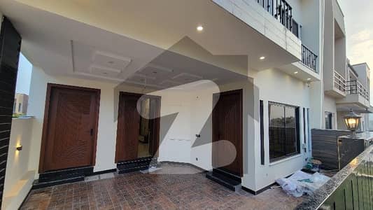 8 Marla Brand New Sollar installed House