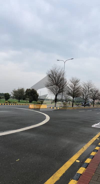 فضائیہ ہاؤسنگ سکیم فیز 1 فضائیہ ہاؤسنگ سکیم,لاہور میں 1 کنال رہائشی پلاٹ 6.5 کروڑ میں برائے فروخت۔