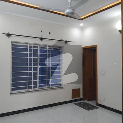 جی ۔ 13/1 جی ۔ 13,اسلام آباد میں 2 کمروں کا 4 مرلہ بالائی پورشن 55.0 ہزار میں کرایہ پر دستیاب ہے۔