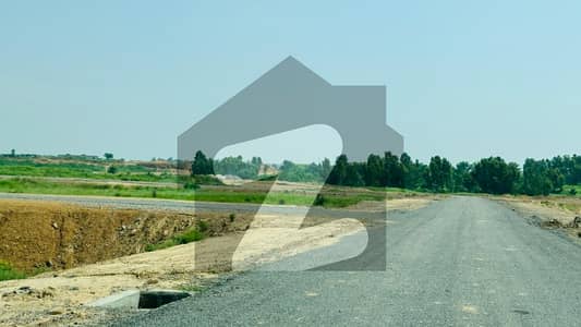 14 MARLA CORNER AT INVESTOR PRICE PLOT