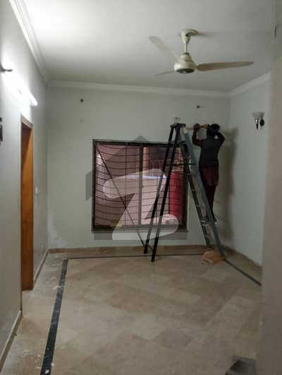 A Lower Portion Of 1800 Square Feet In Rs. 75000