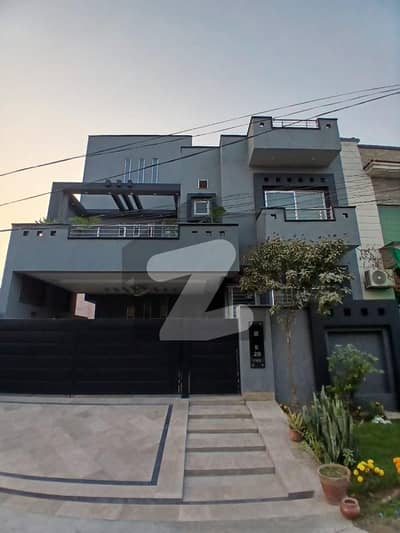 Beautiful House in Formanites Housing Near DHA Phase 5 Beautiful House in Formanites Housing Near DHA Phase 5