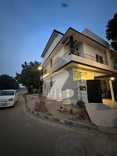 Corner & Located On 60ft Wide Road 6 Marla House For Sale In Lake City Raiwind Road Lahore