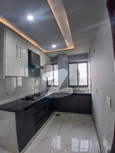 بحریہ ٹاؤن سیکٹرڈی بحریہ ٹاؤن,لاہور میں 2 کمروں کا 4 مرلہ فلیٹ 50.0 ہزار میں کرایہ پر دستیاب ہے۔