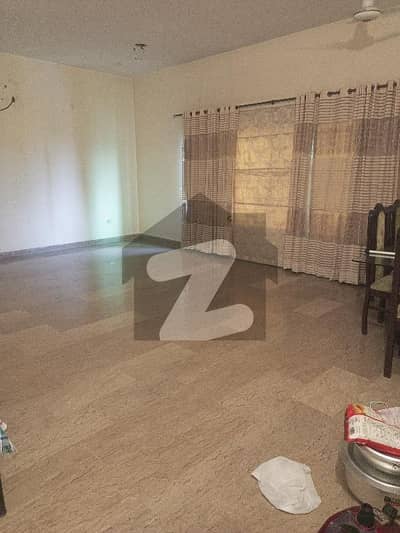 2 Kanal Upper Portion For Rent