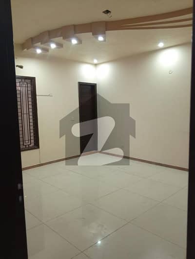Spacious Flat Is Available In Gulshan-E-Iqbal - Block 3 For Rent