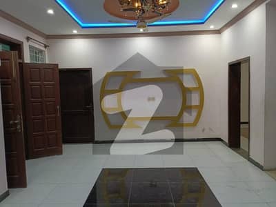 سوان گارڈن اسلام آباد میں 3 کمروں کا 10 مرلہ زیریں پورشن 60.0 ہزار میں کرایہ پر دستیاب ہے۔