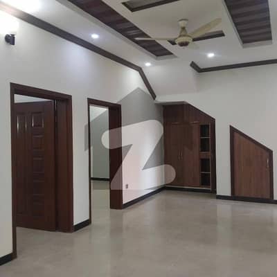 8 Marla Ground Portion Available For Rent