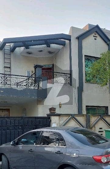 بحریہ ٹاؤن عمر بلاک بحریہ ٹاؤن سیکٹر B,بحریہ ٹاؤن,لاہور میں 3 کمروں کا 5 مرلہ مکان 1.7 کروڑ میں برائے فروخت۔ بحریہ ٹاؤن عمر بلاک بحریہ ٹاؤن سیکٹر B,بحریہ ٹاؤن,لاہور میں 3 کمروں کا 5 مرلہ مکان 1.7 کروڑ میں برائے فروخت۔