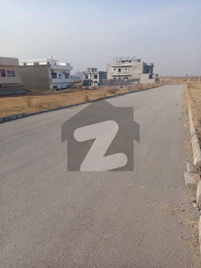 7 Marla H Block Main Road Corner Plot