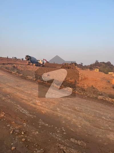 A Executive Premium Plots Available On Installment