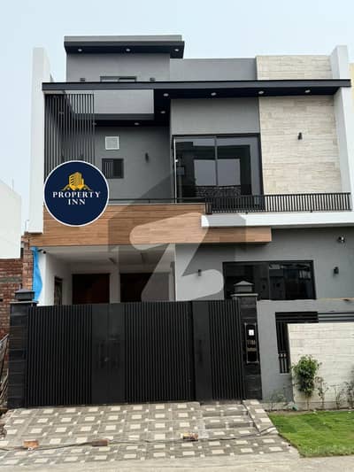 PARKVIEW CITY LAHORE  5 MARL BRAND NEW HOUSE FOR SALE HOOT LOCTION