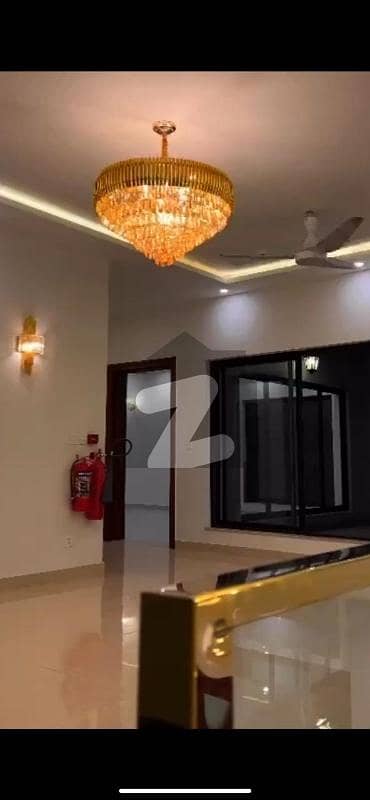 ڈی ایچ اے فیز 6 - بلاک بی فیز 6,ڈیفنس (ڈی ایچ اے),لاہور میں 6 کمروں کا 1 کنال مکان 15.5 کروڑ میں برائے فروخت۔