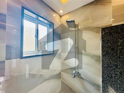 ڈی ایچ اے فیز 3 - بلاک ڈبل ایکس فیز 3,ڈیفنس (ڈی ایچ اے),لاہور میں 3 کمروں کا 1 کنال بالائی پورشن 1.2 لاکھ میں کرایہ پر دستیاب ہے۔