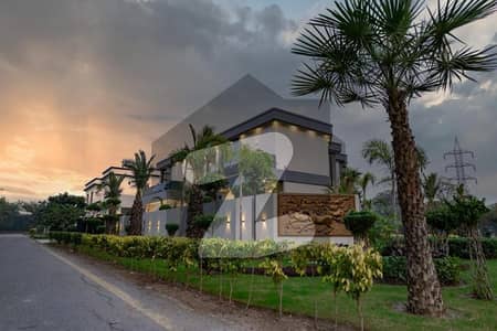 25 MARLA BRAND NEW ULTRA MODERN FULL BASEMENT BANGALOW WITH HOME CENIMA FOR SALE NEAR TO PARK. 25 MARLA BRAND NEW ULTRA MODERN FULL BASEMENT BANGALOW WITH HOME CENIMA FOR SALE NEAR TO PARK.