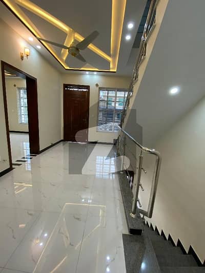 جی ۔ 13 اسلام آباد میں 2 کمروں کا 4 مرلہ مکان 58.0 ہزار میں کرایہ پر دستیاب ہے۔