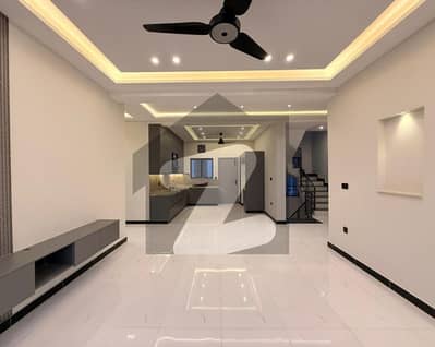 BRAND NEW 11 Marla 2-Storey + Basement Prestige Home For Sale | Bahria Enclave, Islamabad | 7-Bed Luxury