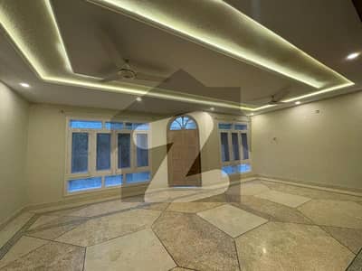Beautiful 4 Bedroom House for Sale in F-10 Islamabad Prime VIP Location Close-End Street
