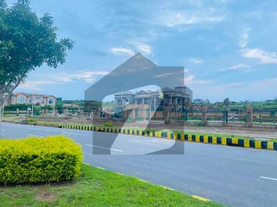 گلبرگ گرینز ۔ بلاک بی گلبرگ گرینز,گلبرگ,اسلام آباد میں 4 کنال رہائشی پلاٹ 7.0 کروڑ میں برائے فروخت۔